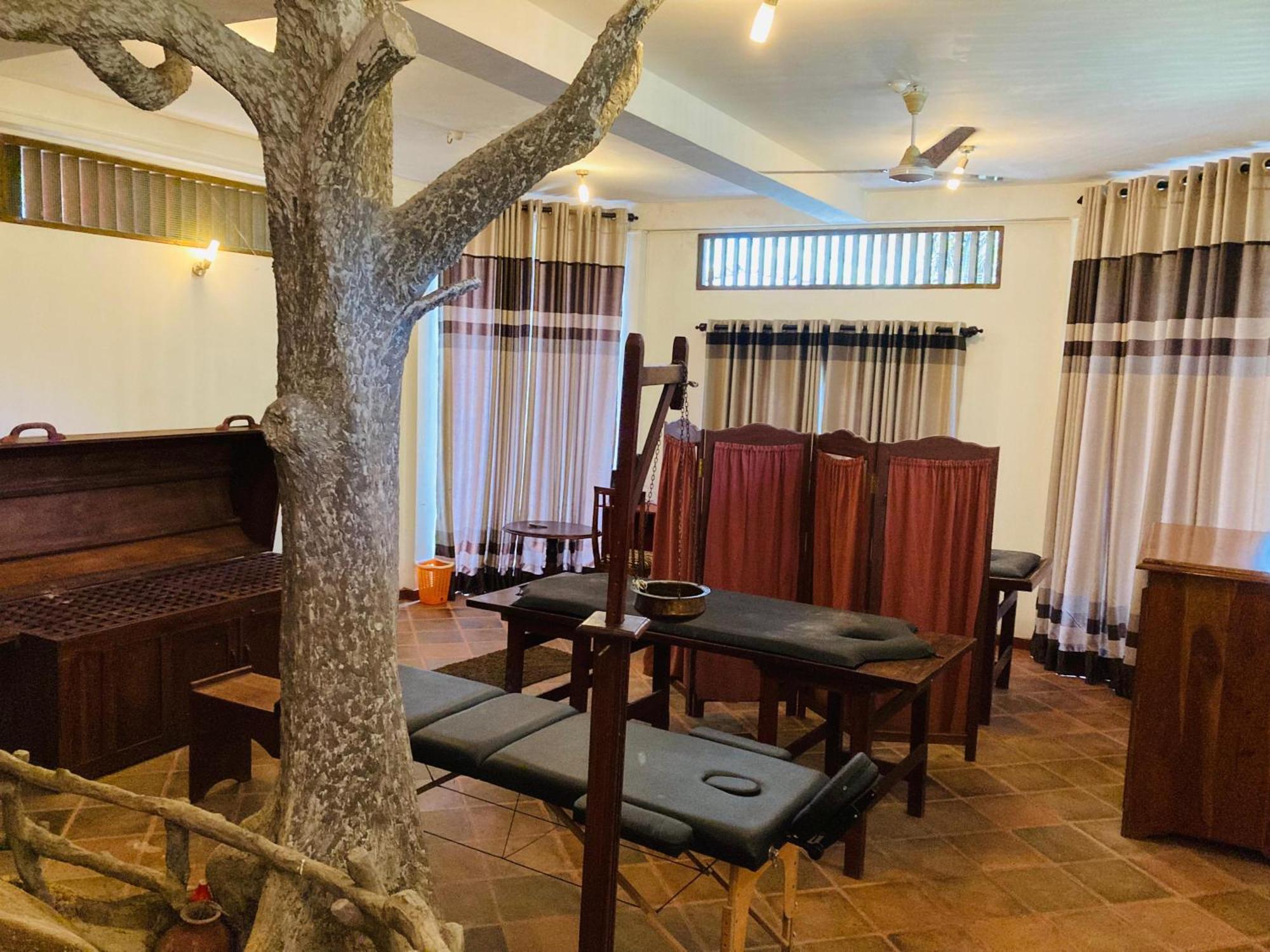 Rainforest Lodge, Deniyaya Singheraja 외부 사진