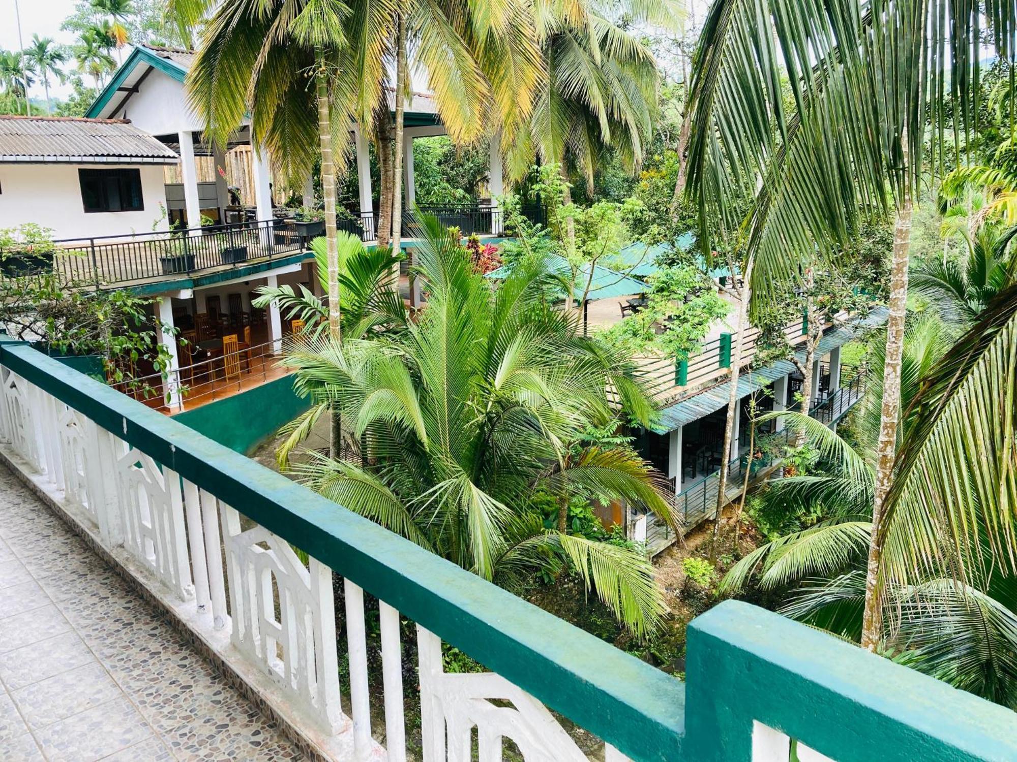 Rainforest Lodge, Deniyaya Singheraja 외부 사진
