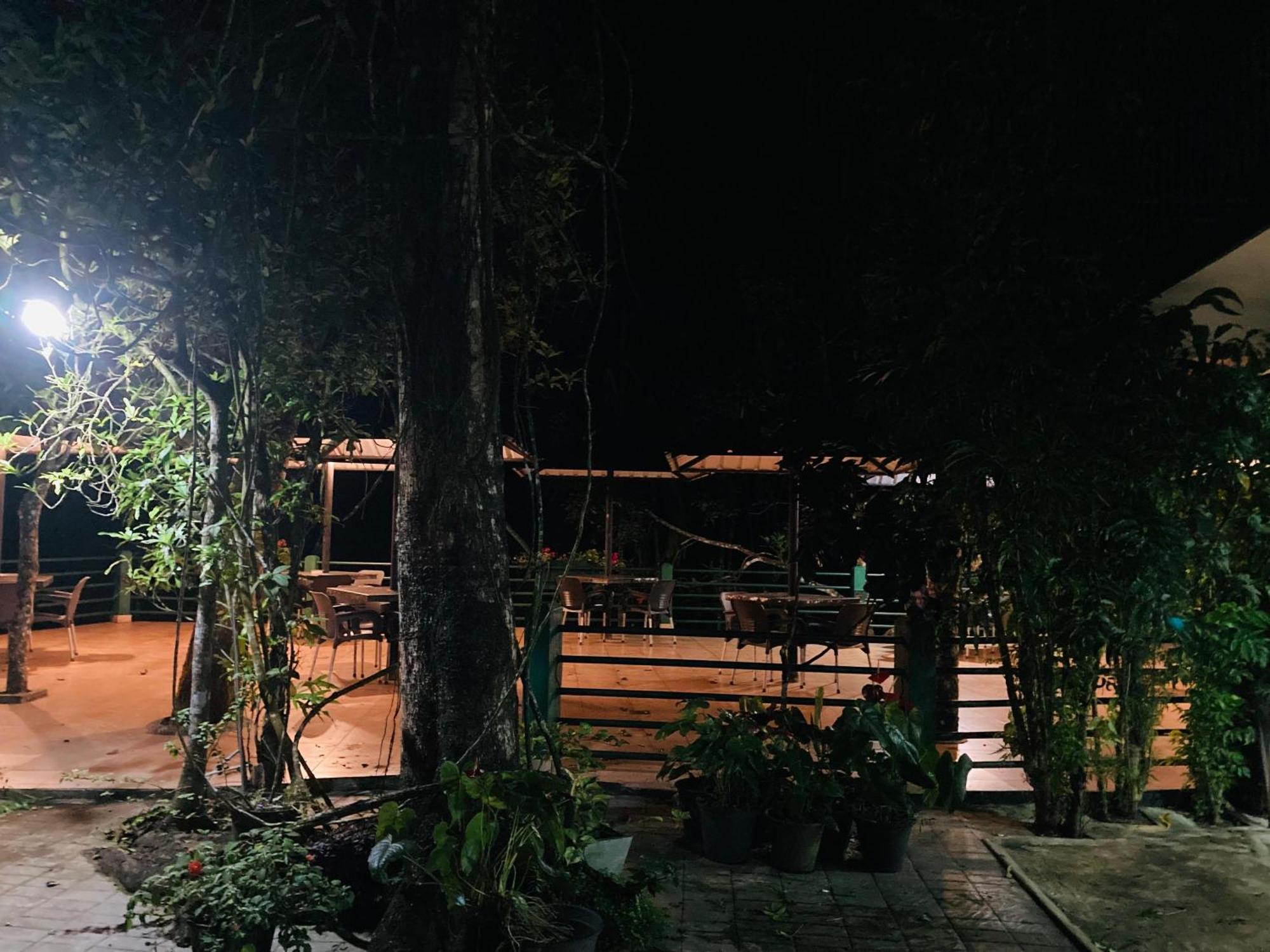 Rainforest Lodge, Deniyaya Singheraja 외부 사진
