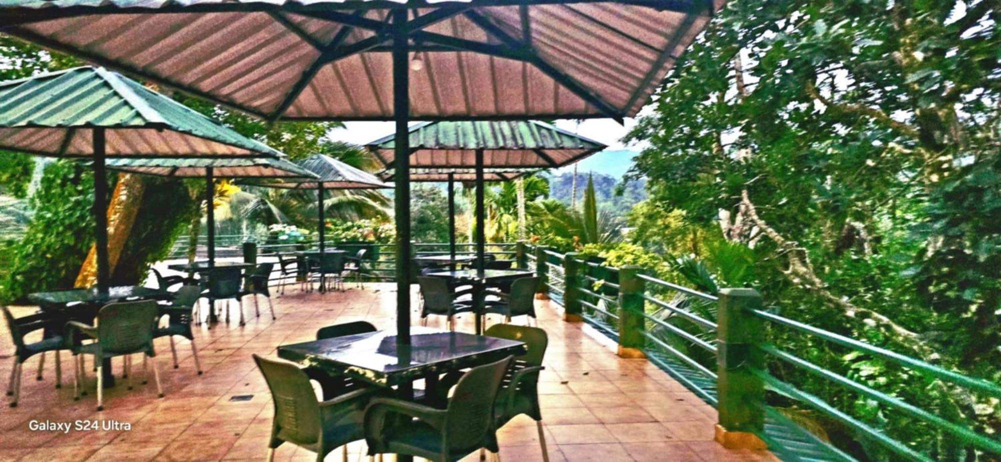 Rainforest Lodge, Deniyaya Singheraja 외부 사진