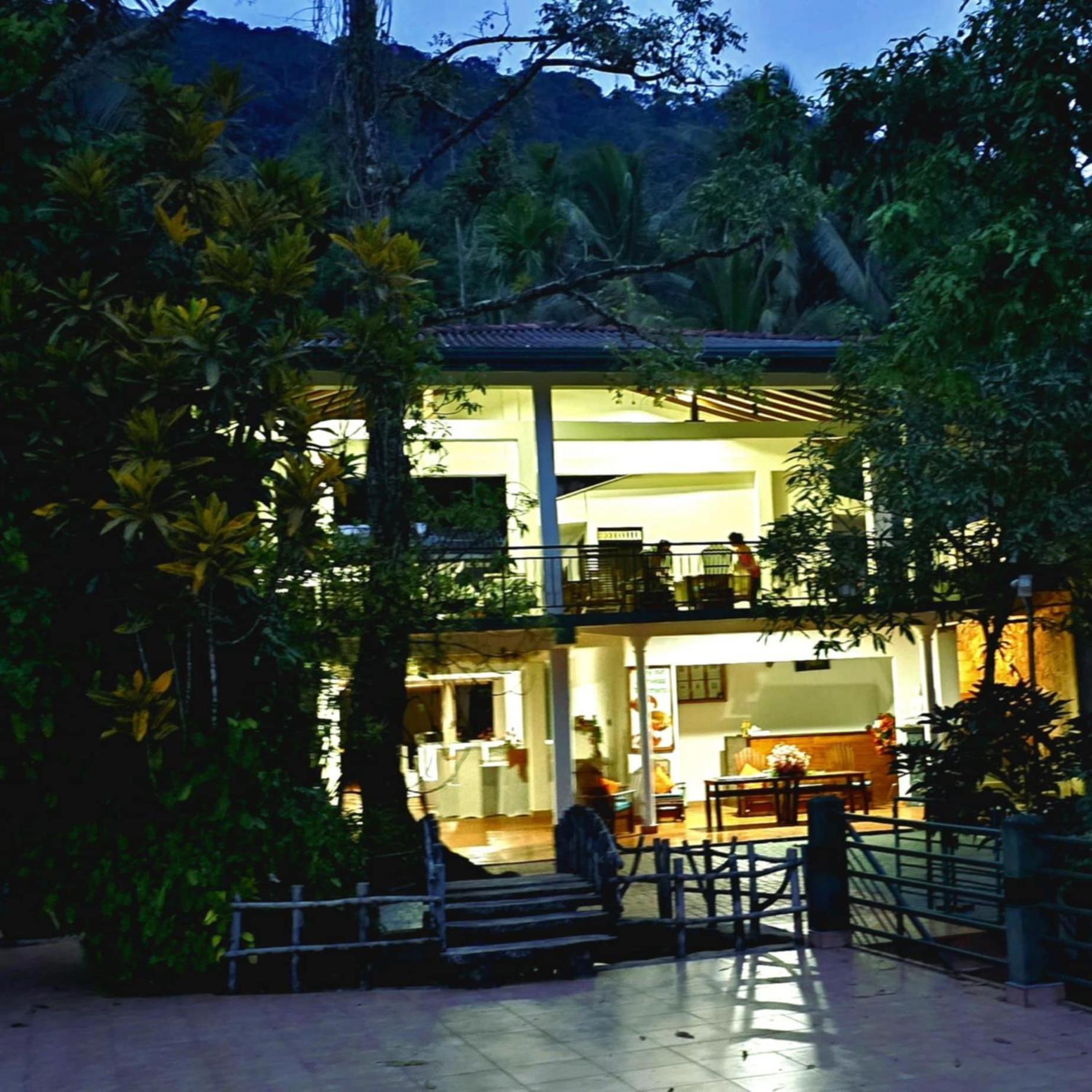 Rainforest Lodge, Deniyaya Singheraja 외부 사진